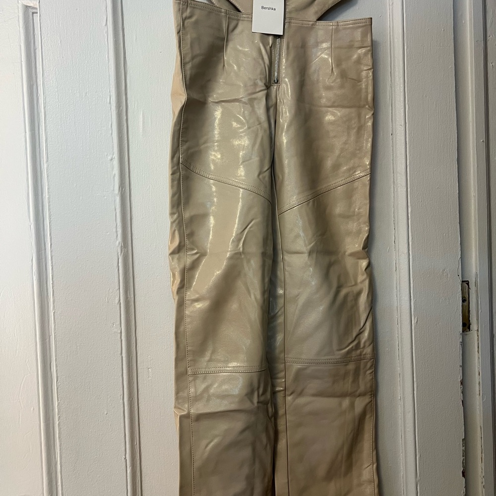 Bershka Skinny High-waisted Pants in Beige, Waist Cut Outs, New with Tags
